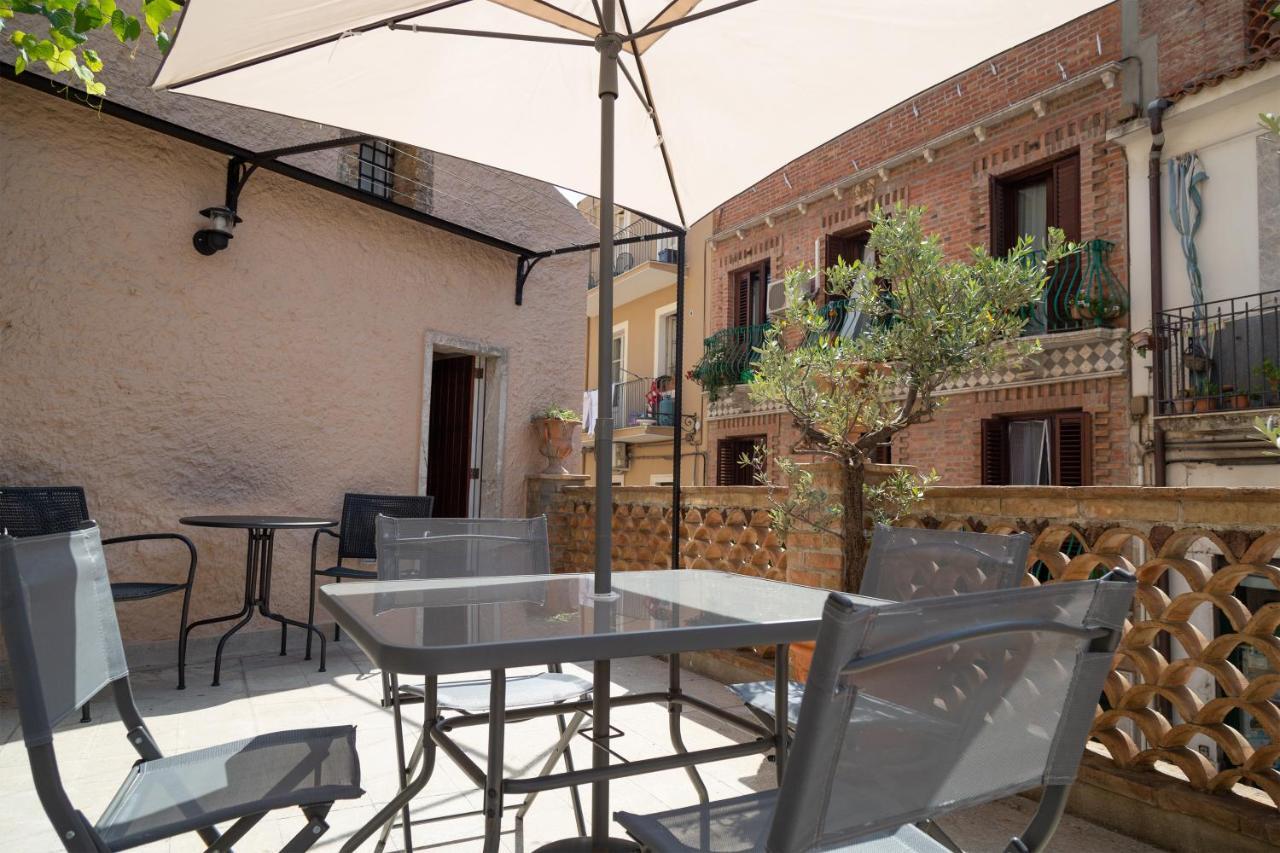 Diodoro Luxury Apartments - Taormina Holidays Exterior foto